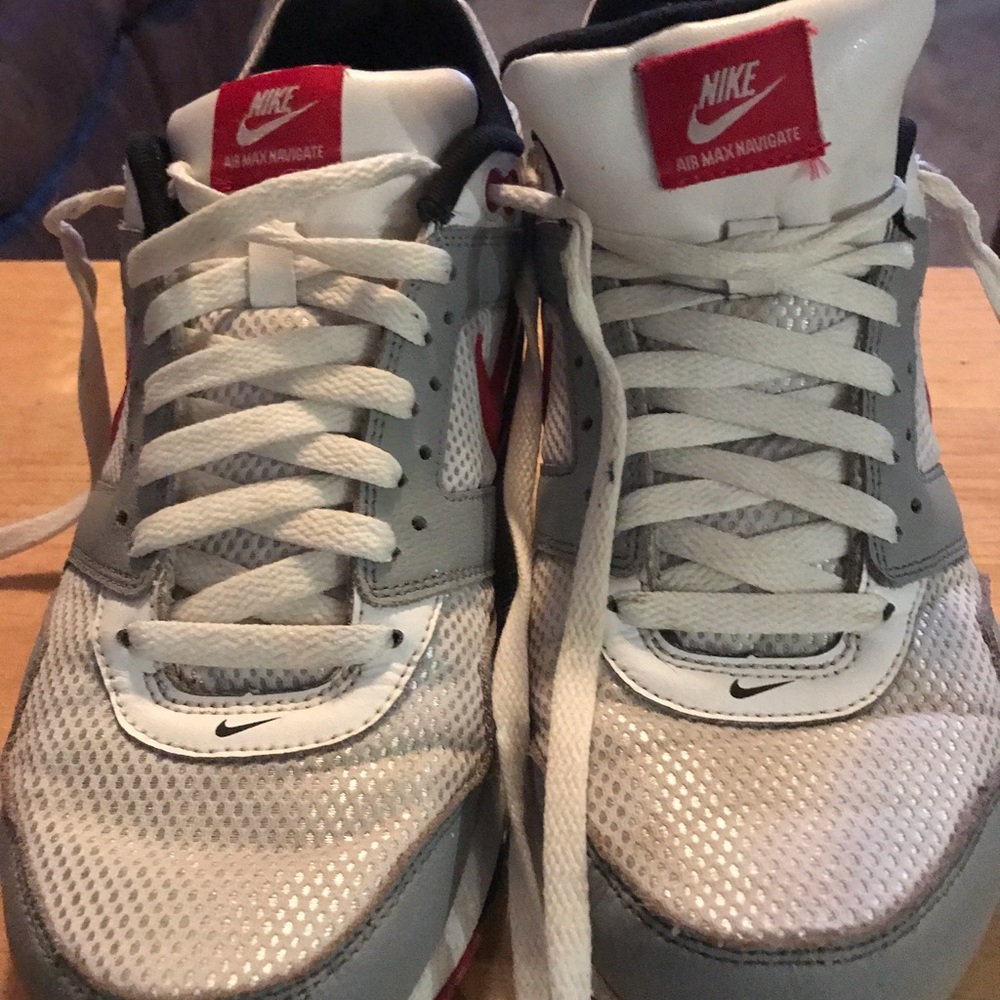 NIKE AIR MAX